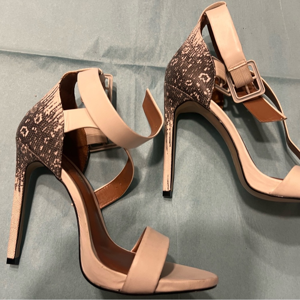 Aldo white snake ankle strap heels size 9